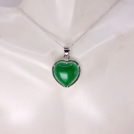 Vintage Green Jade Heart Shaped Choker 925 Sterling Silver Necklace