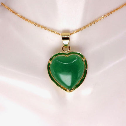 Vintage Green Jade Heart Shaped Pendant Necklace Golden 925 Sterling Silver Chain