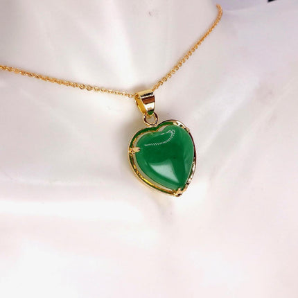 Vintage Green Jade Heart Shaped Pendant Necklace Golden 925 Sterling Silver Chain