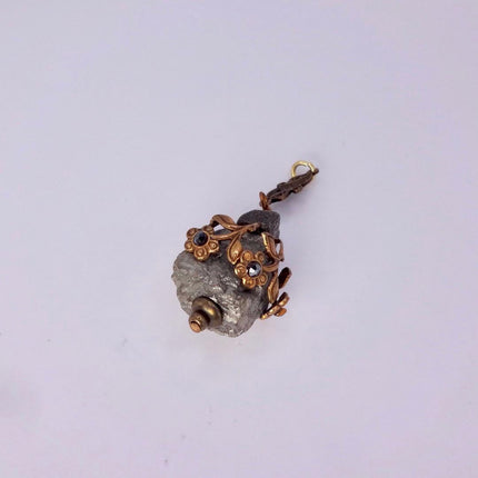Elegant Vintage Pyrite Crystal Bronze Necklace Gold Pyrite
