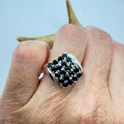 Vintage Blue Sapphire Ring: 925 Sterling Silver