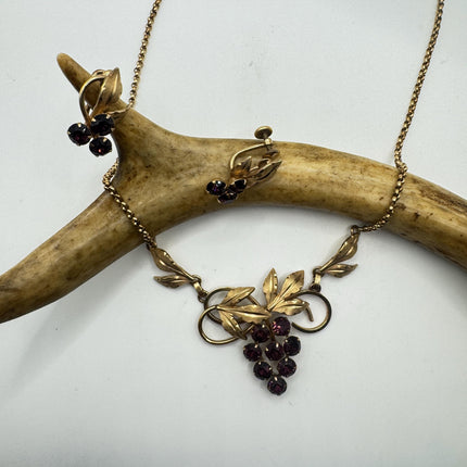 Vintage Purple Amethyst glass Grape Jewelry Set Necklace and Earrings Screw Backs