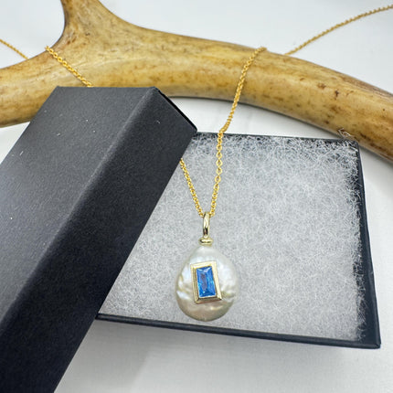 Vintage TINY Gold Pearl Necklace - Minimal Chain