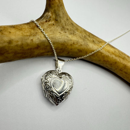 Silver Heart Locket: Vintage Photo Pendant - 925 Sterling Chain