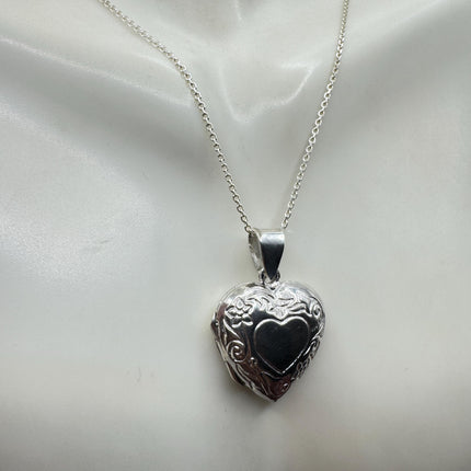 Silver Heart Locket: Vintage Photo Pendant - 925 Sterling Chain