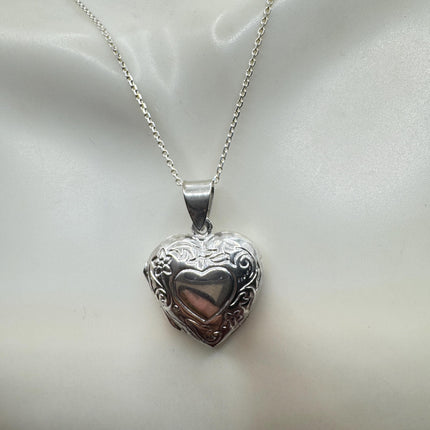 Silver Heart Locket: Vintage Photo Pendant - 925 Sterling Chain