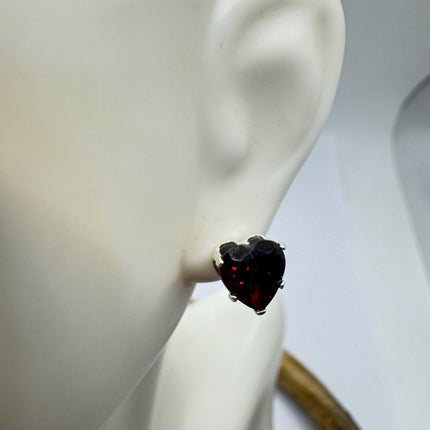 Vintage Red Garnet Heart 925 Sterling Silver Stud Earrings