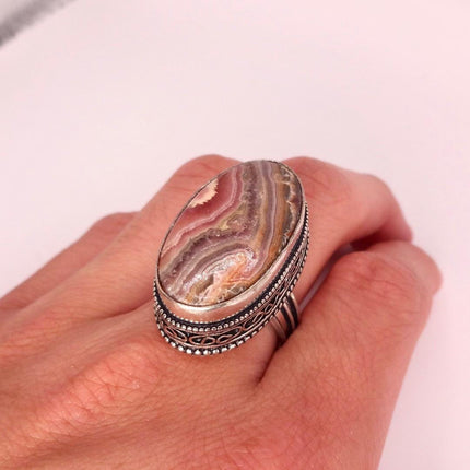 Vintage Agate Boho Statement Ring, Size 9 Silver White Bronze Size 9