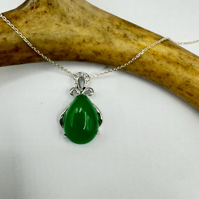 Vintage Green Jade Deco Choker Pendant Necklace - 925 Sterling Silver chain