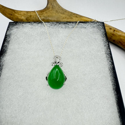 Vintage Green Jade Deco Choker Pendant Necklace - 925 Sterling Silver chain