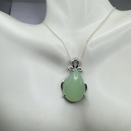 Vintage Green Jade Deco Choker Pendant Necklace - 925 Sterling Silver chain