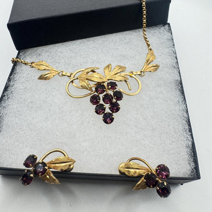 Vintage Purple Amethyst glass Grape Jewelry Set Necklace and Earrings Screw Backs