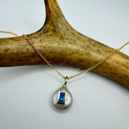 Vintage TINY Gold Pearl Necklace - Minimal Chain