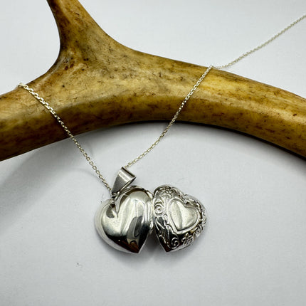 Silver Heart Locket: Vintage Photo Pendant - 925 Sterling Chain
