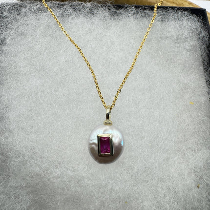 Vintage TINY Gold Pearl Necklace - Minimal Chain