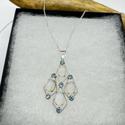 Vintage Sterling Silver White Moonstone Pendant Necklace: Delicate Charm