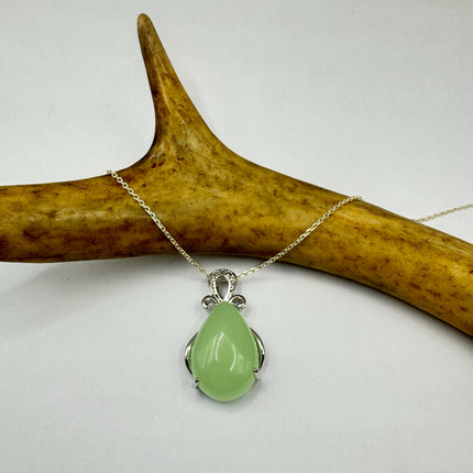 Vintage Green Jade Deco Choker Pendant Necklace - 925 Sterling Silver chain