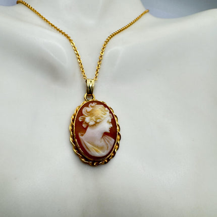 Vintage Cameo Pendant Necklace: Gold Filled Charm with Matching Chain