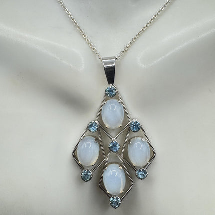 Vintage Sterling Silver White Moonstone Pendant Necklace: Delicate Charm
