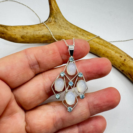 Vintage Sterling Silver White Moonstone Pendant Necklace: Delicate Charm