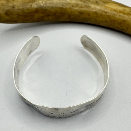 Vintage Silver Cuff Bracelet 925 Sterling Silver Elegant Engraved CHILDS Small Wrist