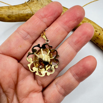 Vintage Cameo Pendant Necklace: Gold Filled Charm, Delicate Chain