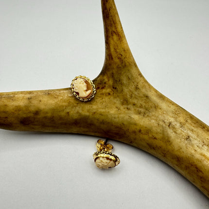 Vintage Cameo Clip-On Earrings: Gold Filled Screw ons