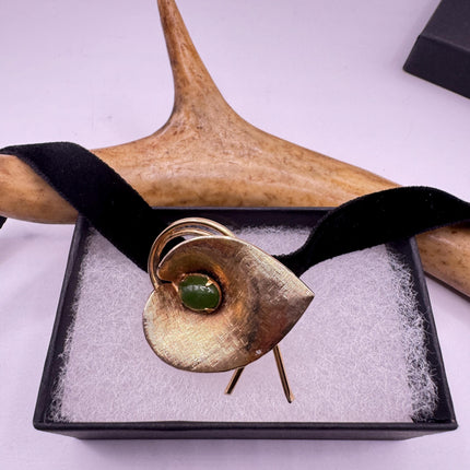 Vintage Green Jade Brooch Pin: Gold Filled Velvet Choker