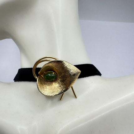 Vintage Green Jade Brooch Pin: Gold Filled Velvet Choker