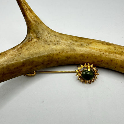 Vintage Green Jade Brooch Stick Pin: Gold Filled