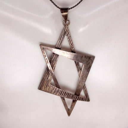 Vintage Sterling Silver Star of David Pendant Necklace: Etched Jewish Star