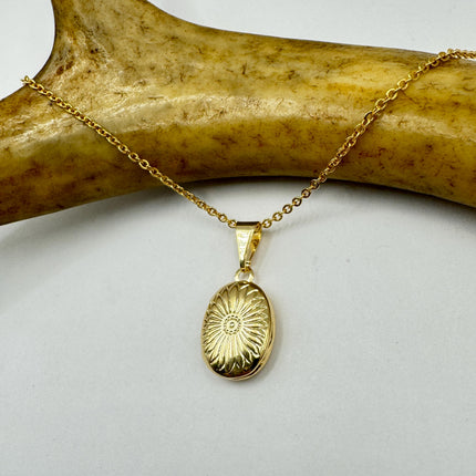 Tiny Vintage 9K Gold Photo Locket Necklace – Oval Memory Pendant
