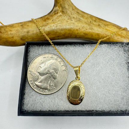 Tiny Vintage 9K Gold Photo Locket Necklace – Oval Memory Pendant
