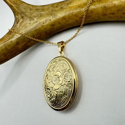 Tiny Vintage 9K Gold Photo Locket Necklace – Oval Memory Pendant