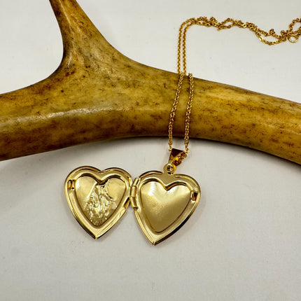 Vintage Sacred Heart Locket Necklace: Etched Gold Filled Christian Religious Charm