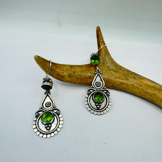 Vintage Green Peridot Glass Silver Earrings | 925 sterling Silver Lever Backs