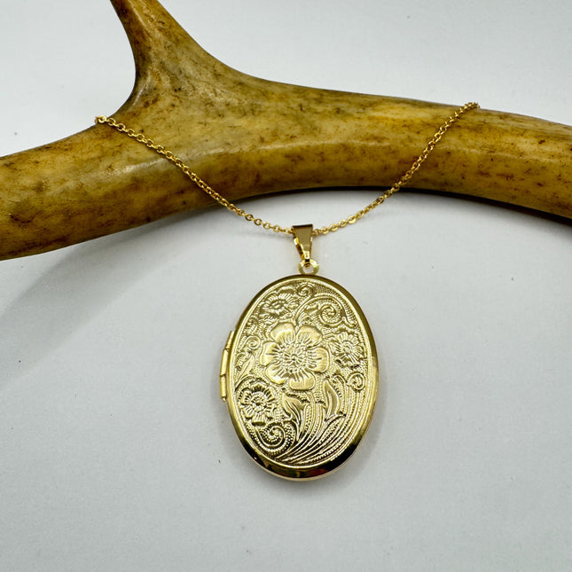 Tiny Vintage 9K Gold Photo Locket Necklace – Oval Memory Pendant