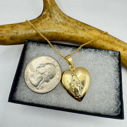 Vintage Sacred Heart Locket Necklace: Etched Gold Filled Christian Religious Charm