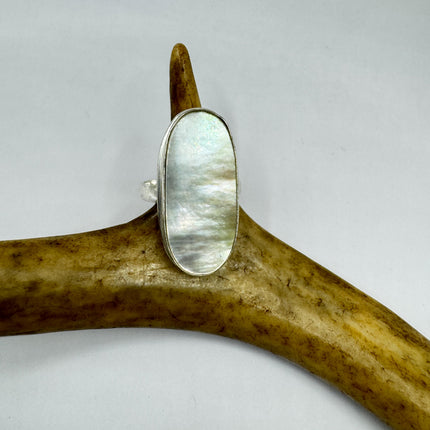 Vintage Mother of Pearl Chunky Ring - Bronze Silver Wedding Band - Size 9