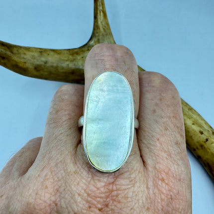 Vintage Mother of Pearl Chunky Ring - Bronze Silver Wedding Band - Size 9