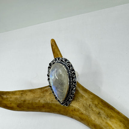 Vintage Rainbow Moonstone Ring Band - Antique Style Design