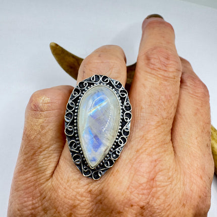 Vintage Rainbow Moonstone Ring Band - Antique Style Design