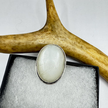 Vintage Rainbow Moonstone Ring Band - Antique Style Design