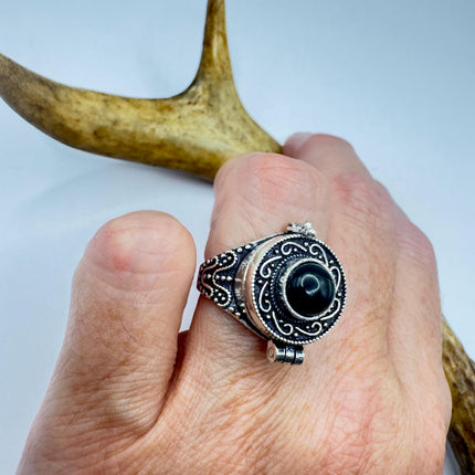 Vintage Poison Ring, Black Onyx Silver Bronze