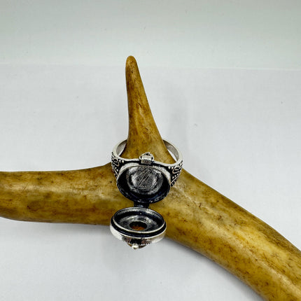 Vintage Poison Ring Tigers Eye Silver Bronze Pill Box Statement Ring