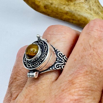 Vintage Poison Ring Tigers Eye Silver Bronze Pill Box Statement Ring