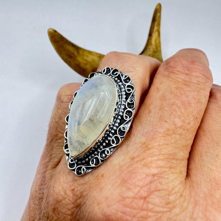 Vintage Rainbow Moonstone Ring Band - Antique Style Design