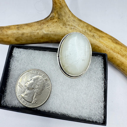 Vintage Rainbow Moonstone Ring Band - Antique Style Design