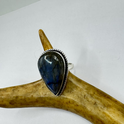 Vintage Chunky Rainbow Labradorite Cocktail Ring - Statement Band