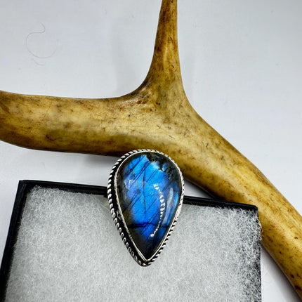 Vintage Chunky Rainbow Labradorite Cocktail Ring - Statement Band